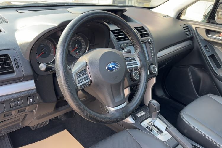 Used Subaru Forester 2014 2.0i Automatic Luxury Edition
