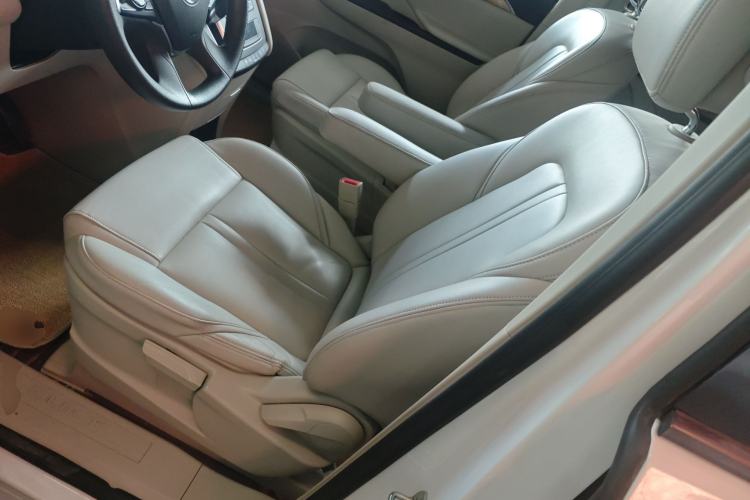 Used Buick GL8 2017 ES 28T Comfort Model China V Standard
