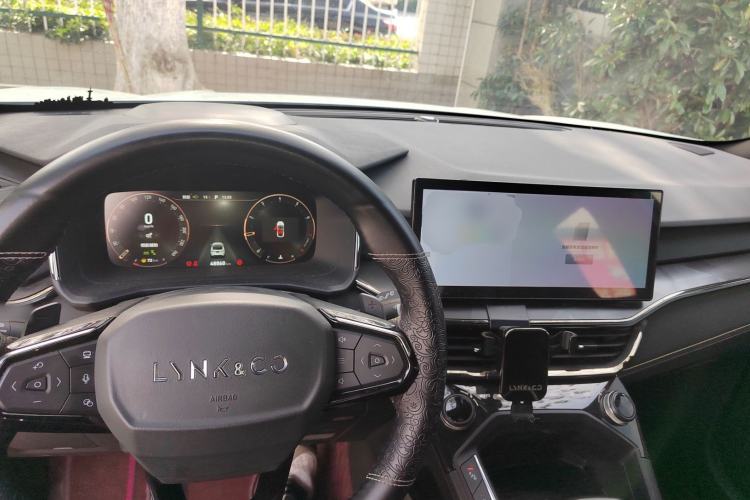 Used Lynk & Co 06 2023 Remix 1.5T Dynamic Halo
