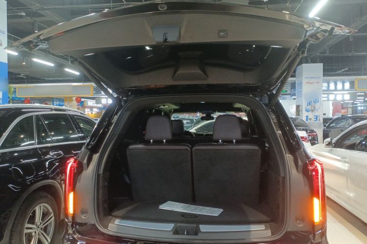 Used Cadillac XT6 2022 2.0T 7-Seater Two-Wheel Drive Luxury Version
