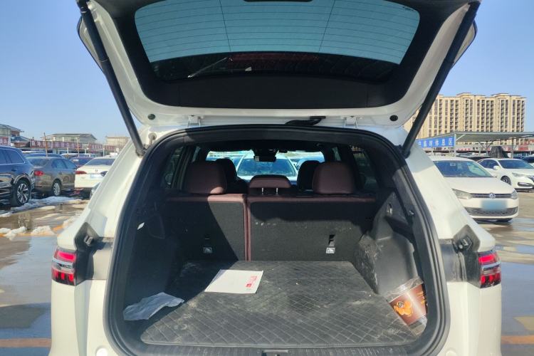 Used Geely Auto Monjaro L 2024 2.0TD High-Power Automatic Two-Wheel Drive Yunqi Version
