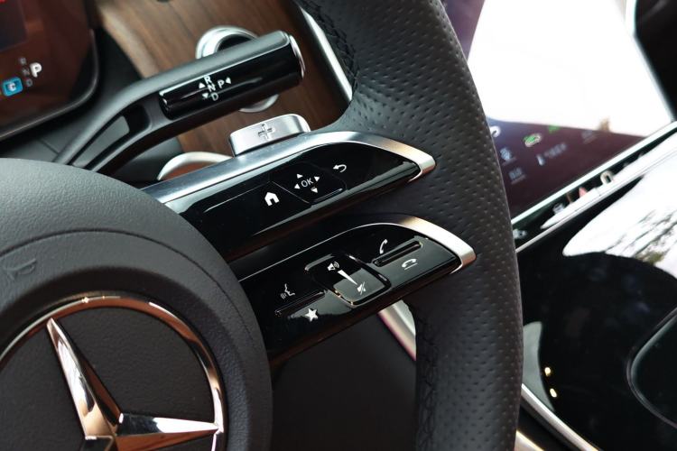 Used Mercedes-Benz GLC 2023 GLC 300 L 4MATIC Dynamic 7-Seater
