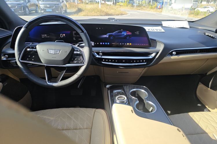 Used Cadillac LYRIQ 2022 Rear-Drive Long-Range Prestige Edition
