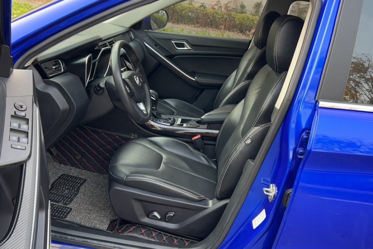 Used JMC Yusheng S330 2016 1.5L GTDi Automatic Two-Wheel Drive Prestige Edition
