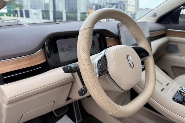 Used Hima AITO M7 2024 1.5T Rear-Drive Plus Version 5 Seats
