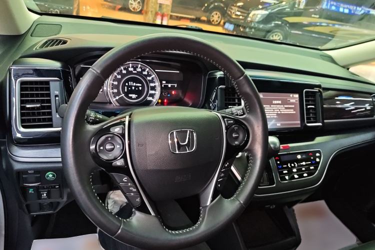 Used Honda Elysion 2016 2.4L Luxury Edition
