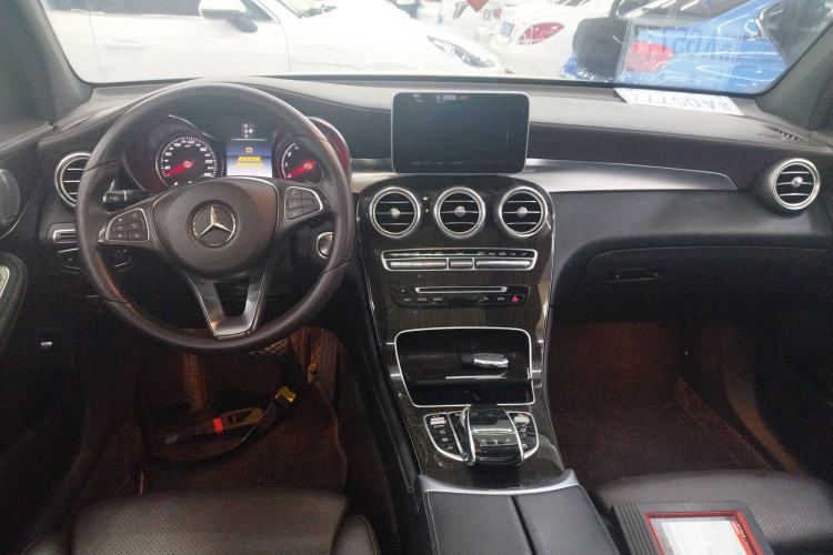 Used Mercedes-Benz GLC 2018 GLC 260 4MATIC Dynamic Edition
