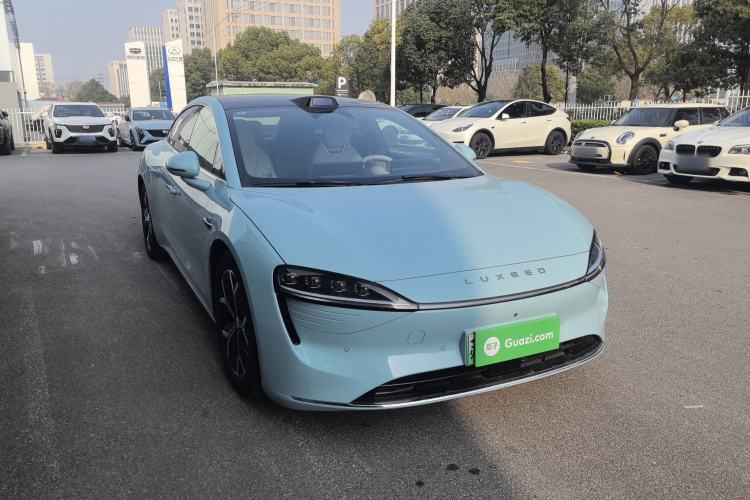 Used Hima Luxeed S7 2025 855 km Max