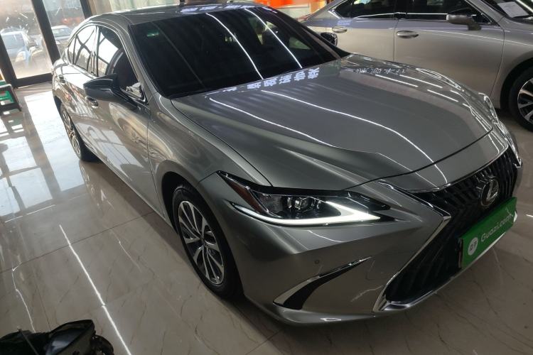 Used Lexus ES 2022 200 Excellence Edition

