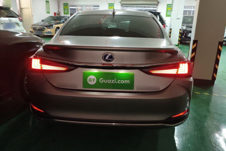 Used Lexus ES 2021 300h Excellence Edition