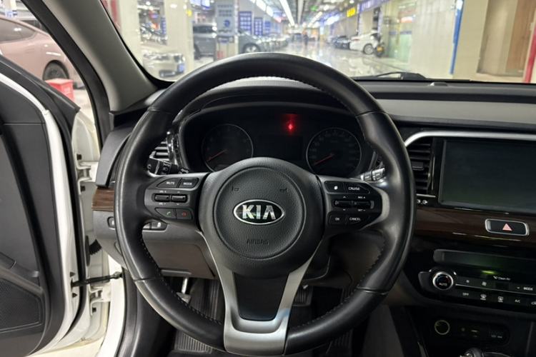 Used Kia K4 2014 1.8L Automatic DLX
