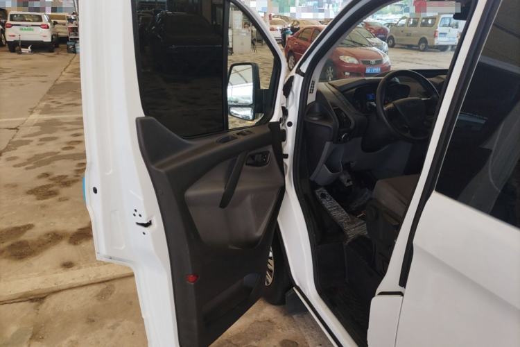Used Ford Transit 2019 2.0T Diesel Multi-Purpose Commercial Vehicle Short Wheelbase Low Roof 6-Seater China VI Standard
