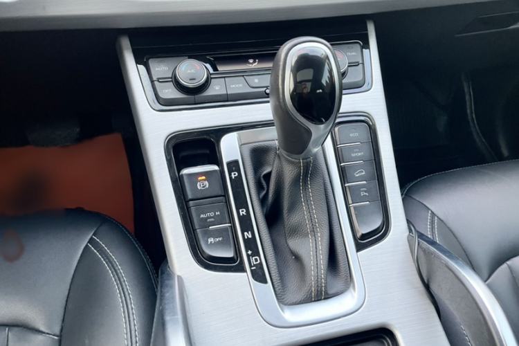 Used Geely Auto Emgrand X7 Sport 2016 1.8TD Automatic Smart Connectivity Version
