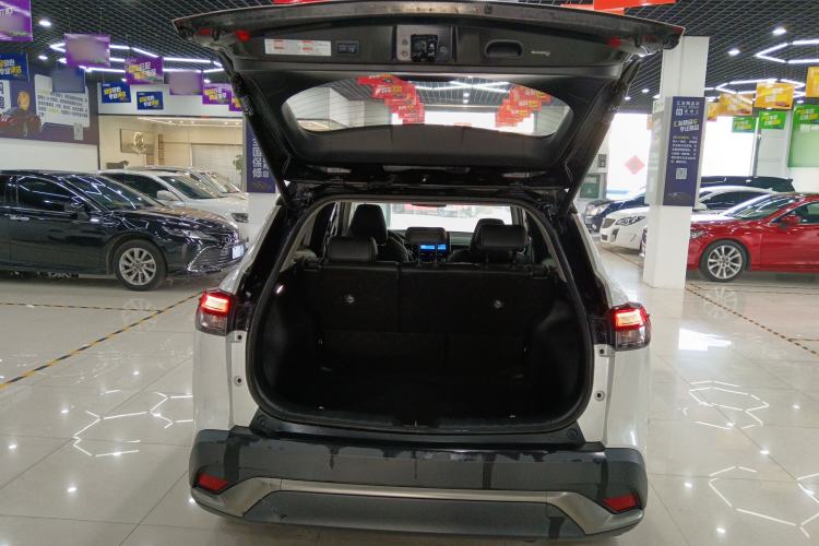 Used Toyota FRONTLANDER 2022 2.0L CVT Luxury PLUS Edition
