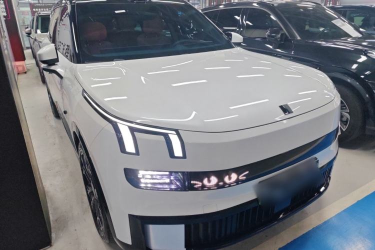 Used Lynk & Co 900 2025 1.5T Ultra
