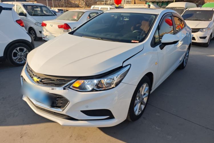 Used Chevrolet Cruze 2018 Revised Version 320 Automatic Pioneer Edition