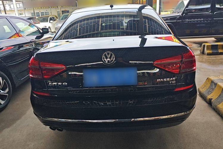 Used Volkswagen Passat 2017 330TSI DSG Luxury Edition
