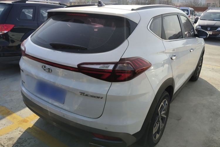 Used Hyundai Tucson 2019 280TGDi Dual-Clutch Two-Wheel Drive Fashion Edition China VI Standard
