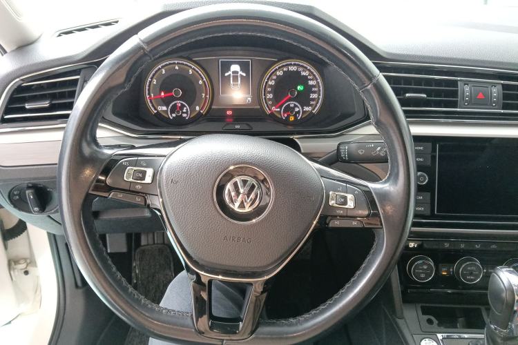 Used Volkswagen Lamando 2019 280TSI DSG Comfort Edition China VI standard
