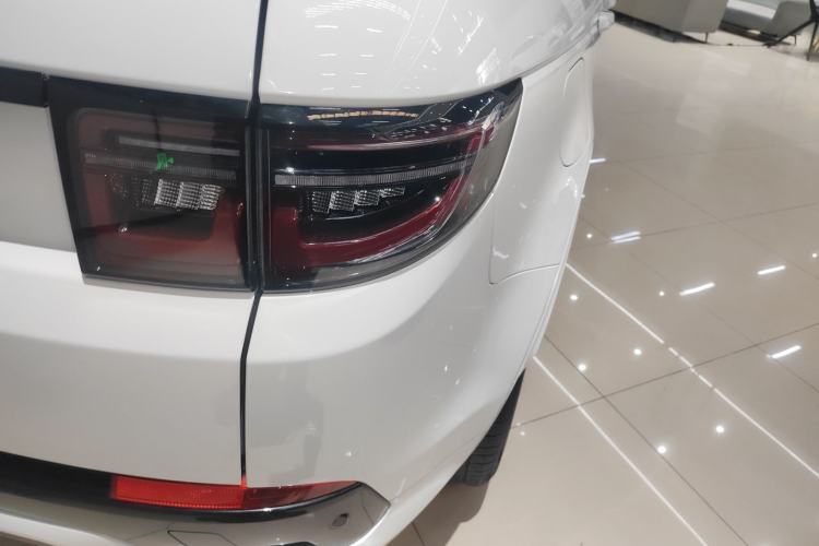 Used Land Rover Discovery Sport 2023 249 PS R-Dynamic SE Performance Tech Edition
