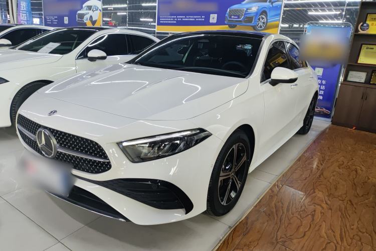 Used Mercedes-Benz A-Class 2022 Revised Version A 200 L Sport Sedan Fashionable Style