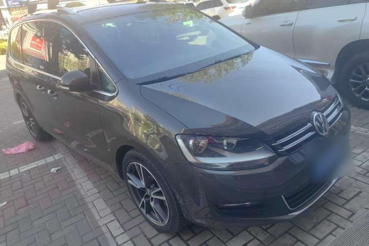 Used Volkswagen Sharan 2018 380TSI Luxury 7-Seater
