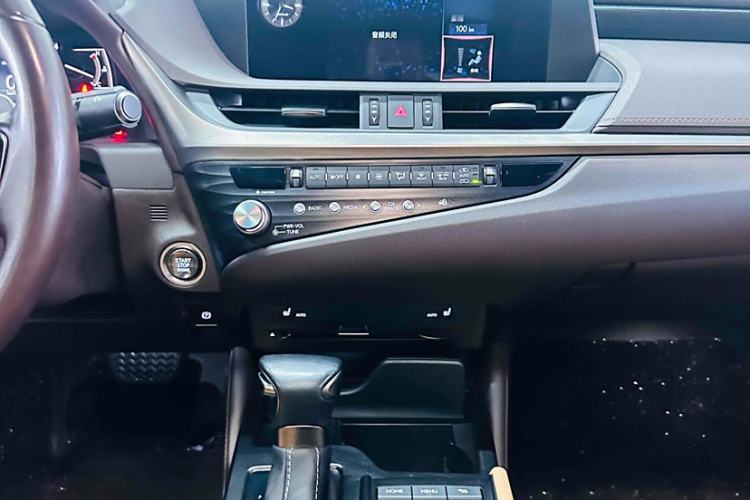 Used Lexus ES 2020 200 Excellence Edition
