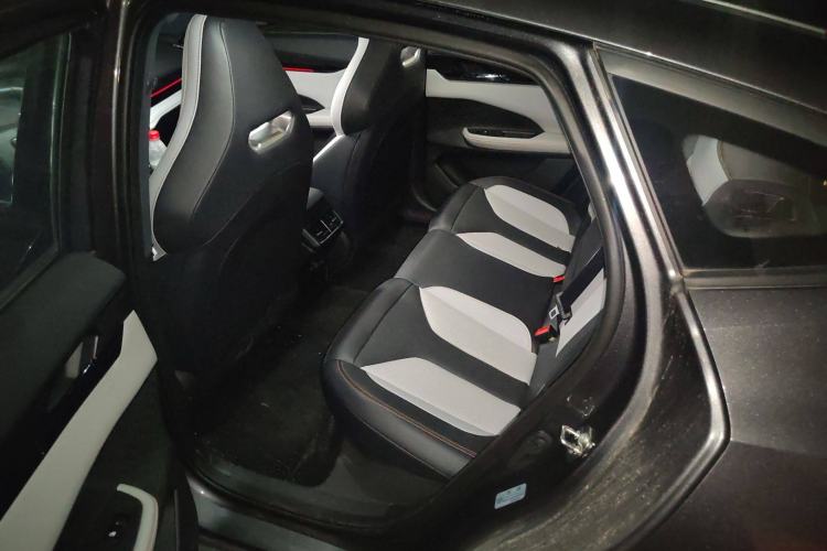 Used Changan UNI-V iDD 2024 Blue Whale Smart Electric iDD 136km Luxury Model
