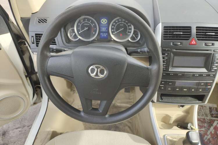 Used BAIC E Series 2013 Sedan 1.3L Manual Lotte Edition
