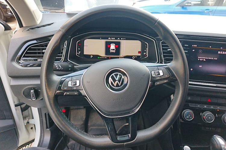 Used Volkswagen T-ROC 2021 280TSI DSG Two-Wheel Drive Comfort Connect Edition