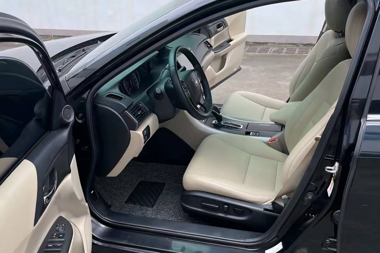 Used Honda Accord 2014 2.0L EX Luxury Edition
