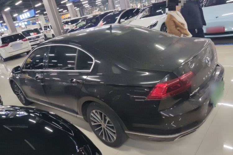 Used Volkswagen Magotan 2020 330TSI DSG Luxury Edition