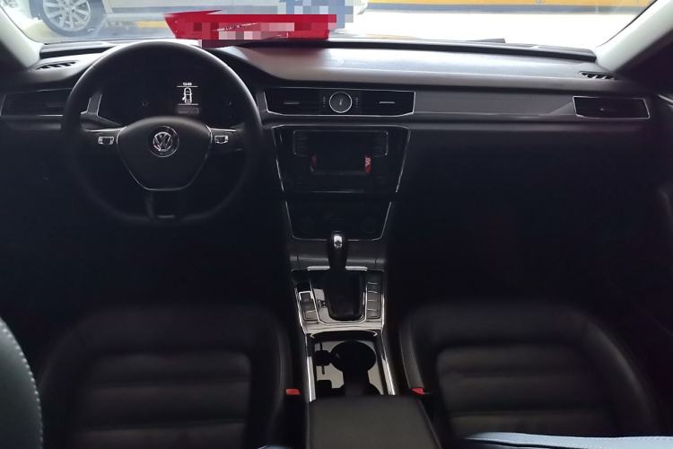 Used Volkswagen Passat 2016 330TSI DSG Luxury Edition
