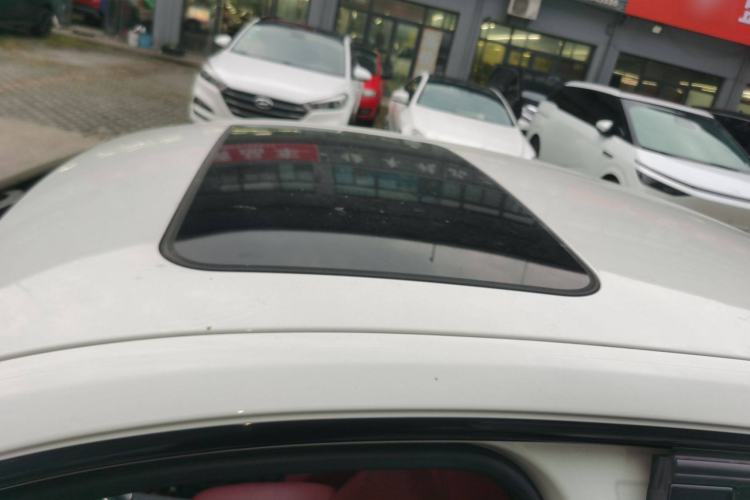 Used BMW 3 Series 2014 320i Sport Design Package
