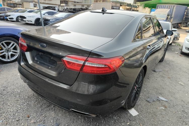 Used Ford Taurus 2015 EcoBoost 245 Luxury Model