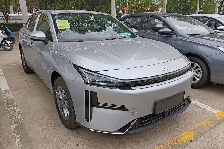 Used  L6 2025 EM-i 60km Launch Edition