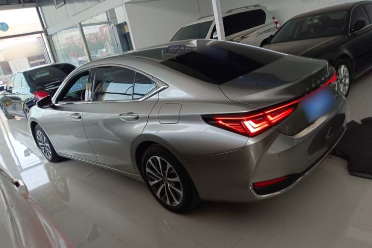 Used Lexus ES 2025 200 Premium Edition
