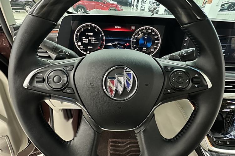 Used Buick GL8 2022 ES Landtrek 653T Comfort Edition
