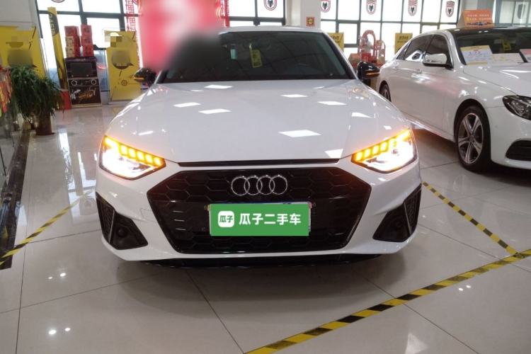 Used Audi A4L 2022 40 TFSI Luxury Dynamic Model
