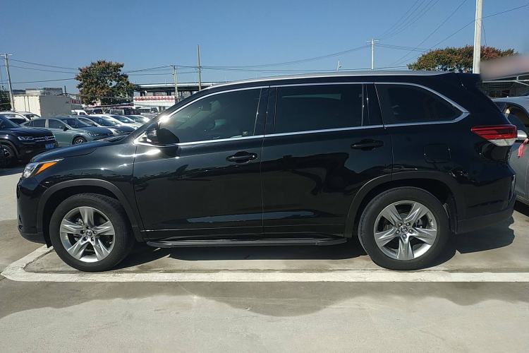 Used Toyota Highlander 2018 2.0T Four-Wheel Drive Luxury Version 7 Seats China VI Standard

