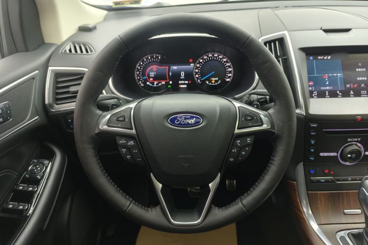 Used Ford Edge 2018 EcoBoost 245 Four-Wheel Drive Titanium 7-Seater
