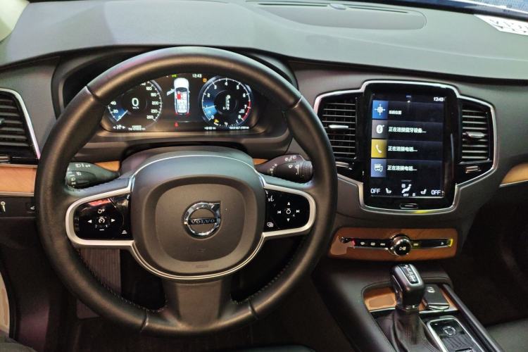 Used Volvo XC90 2019 T6 Zhiyi Edition 7-Seater China VI Standard
