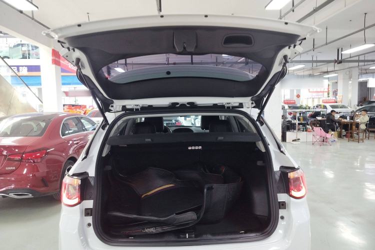 Used  Compass 2017 200T Automatic Family Enjoyment Four-Wheel Drive Edition
