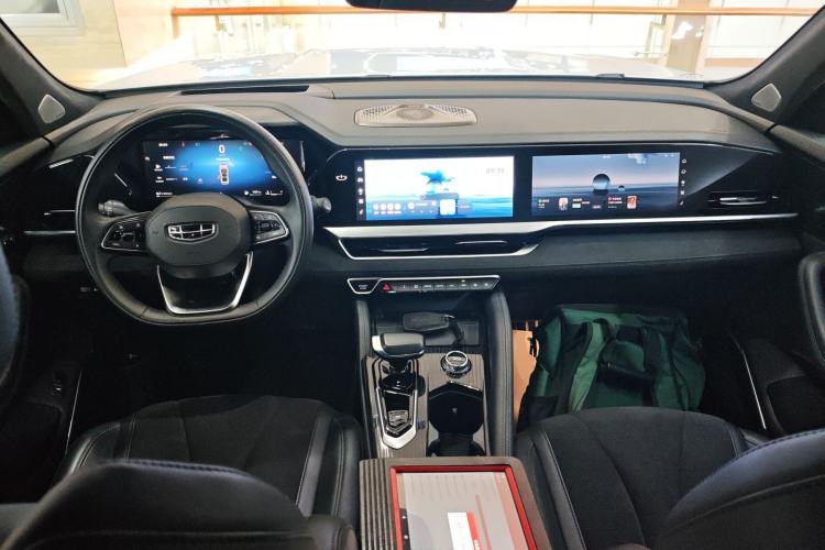 Used Geely Auto Monjaro L 2024 2.0TD High-Power Automatic Two-Wheel Drive Skyline Edition
