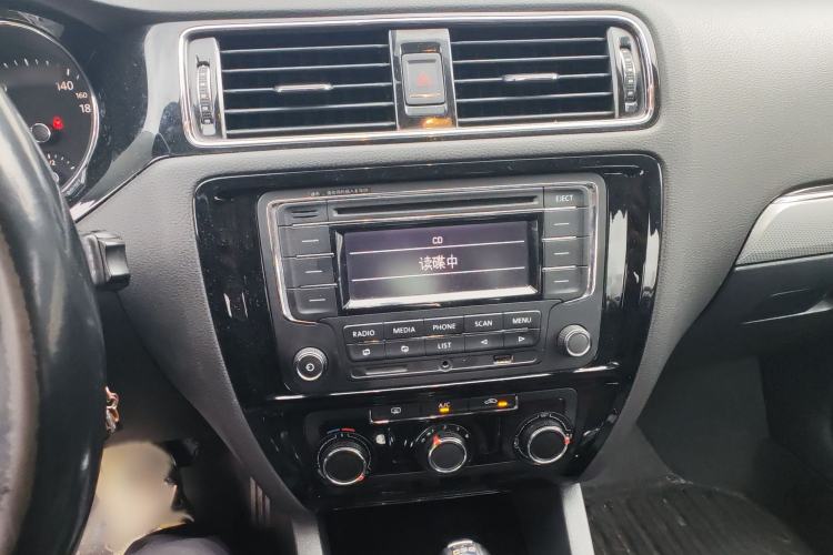 Used Volkswagen Sagitar 2015 230TSI Automatic Comfort Version