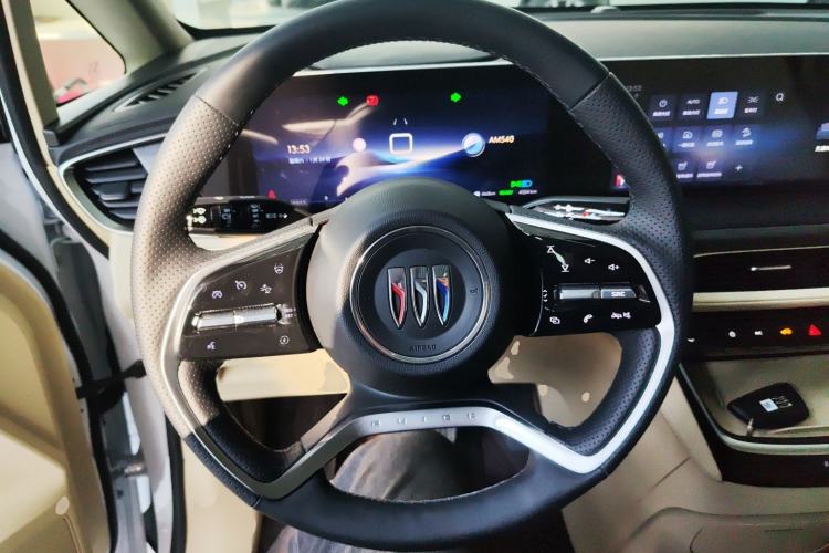 Used Buick GL8 New Energy 2025 Lu Shang Luxury Edition 7-Seater