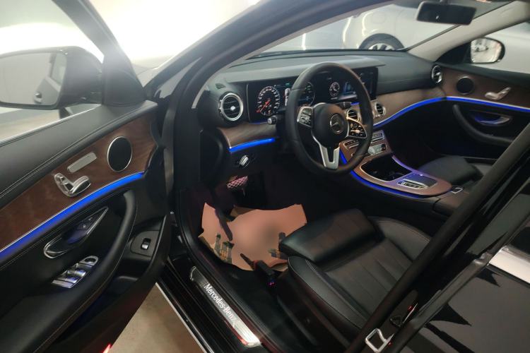 Used Mercedes-Benz E-Class 2019 E 260 L
