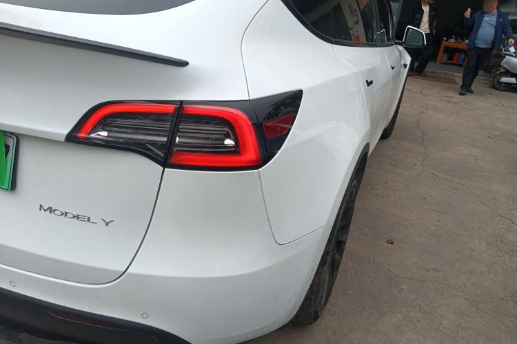 Used Tesla Model Y 2021 Long-Range All-Wheel-Drive Version
