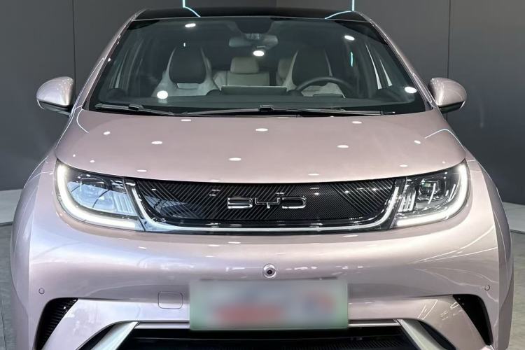Used BYD Dolphin 2023 420 km Fashion Edition

