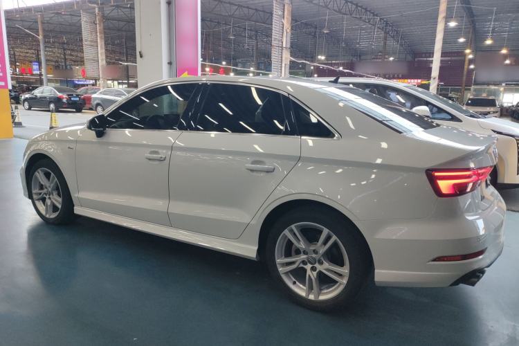 Used Audi A3 2020 Limousine 35 TFSI Fashion Edition China VI Emission Standard
